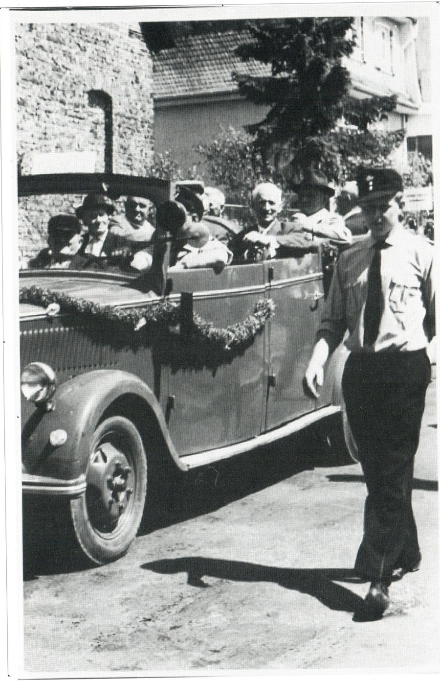 Mannschaftswagen mit einem Teil der Gründer, 1961.