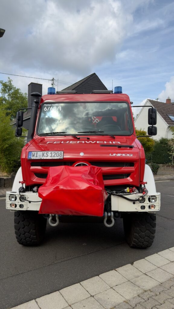 GW-L KatS Unimog von vorne
